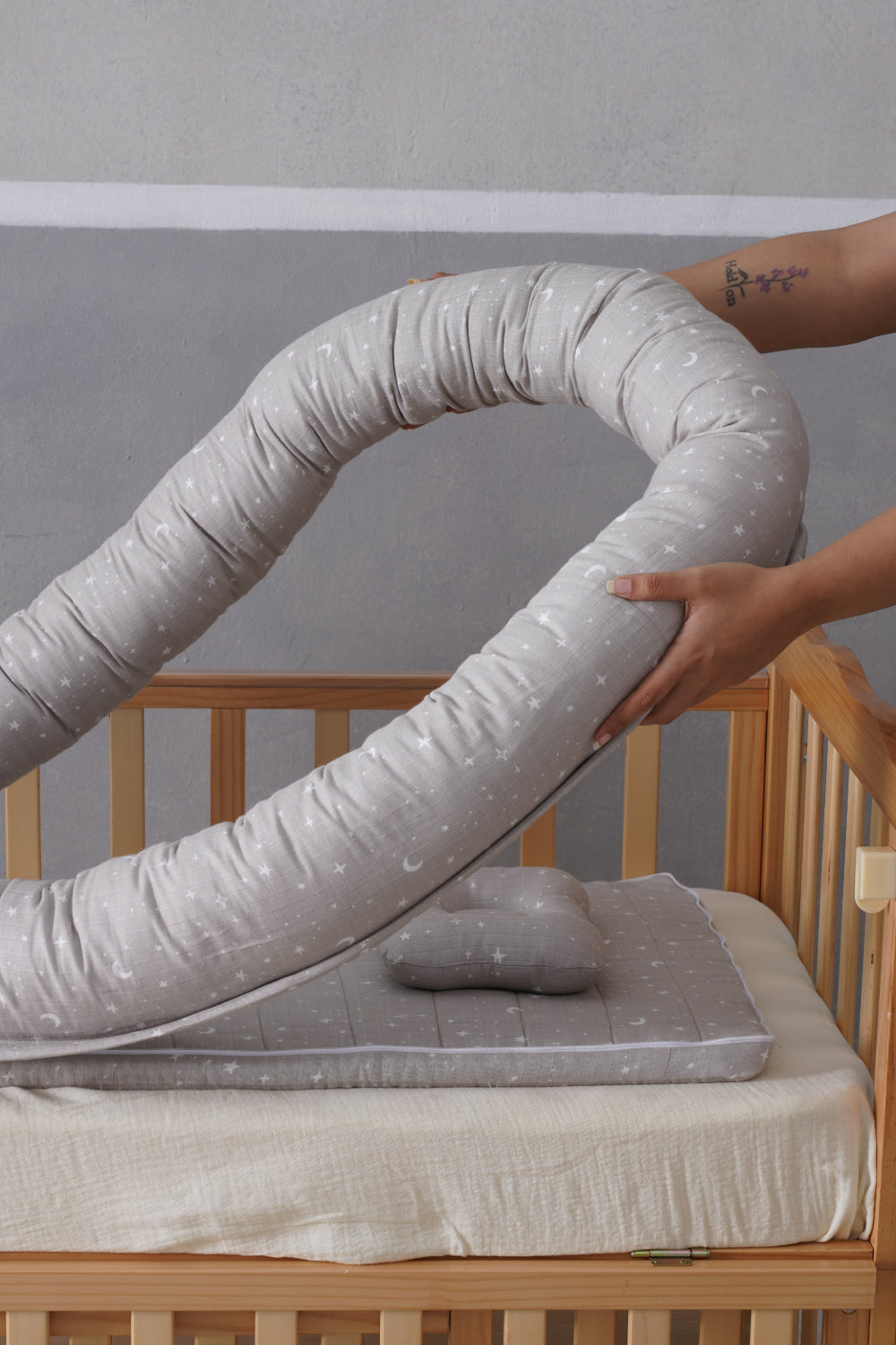 Starry Grey Sky Baby Nest