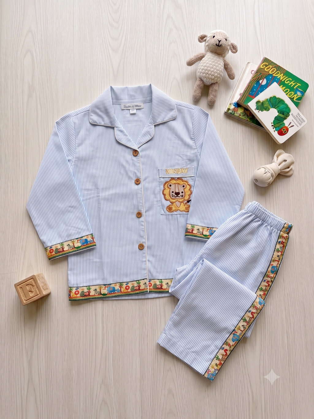 Leo Lion Rakhi Hamper